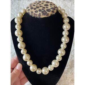Faux White Pearls Choker Statement Necklace NEW no tags Fashion Work Party